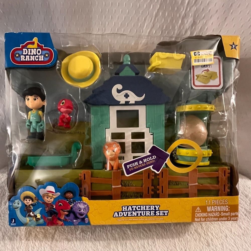 Dino Ranch Medium Environmental Hatchery Adventure Figure and Accessories Set